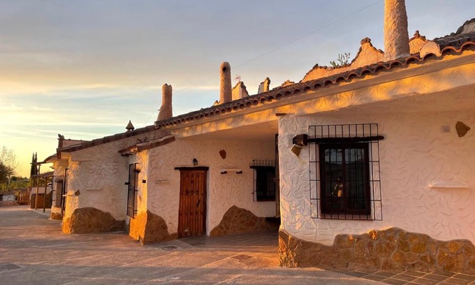 Gor Apartment | Cuevas El Atochal Orígenes