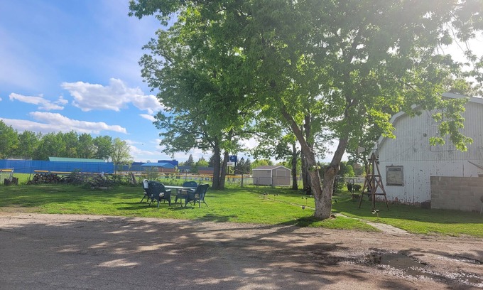 Thief River Falls Hotel | Custom Stay Thief River Falls