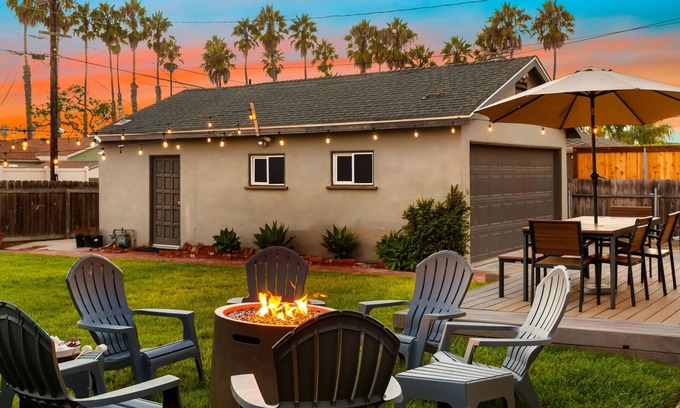 Sunset Cliffs House | Cute Beach Home 3Min Walk to Ocean Big Yard PetsOK