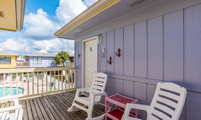 Gulf Shores Villa | Cute, Clean and Pup Friendly!