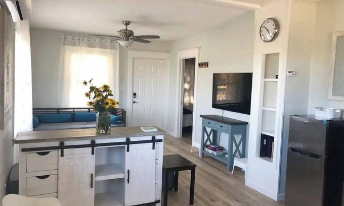 Tracy Other | Cute Cottage on 21 Acre Farm