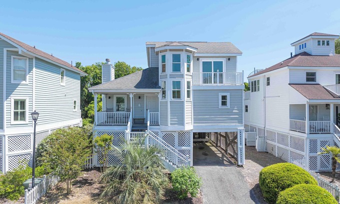 Pelican Bay House | Cute Family Beach Home in Wild Dunes Resort; Close to the Beach w/Porch Swing & Community Pool!