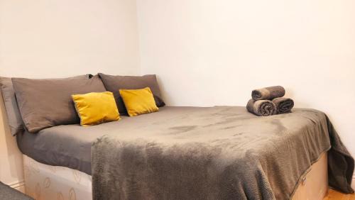 Somers Town Apartment | Cute Studio Flat - Camden King's Cross Zone 1