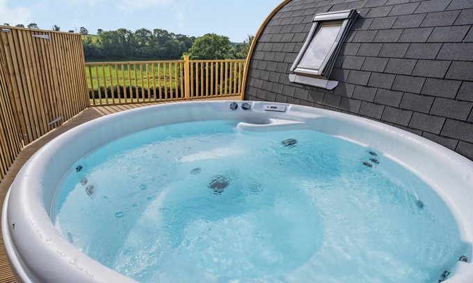 Tan-y-groes Cottage | Cwmporthman Farm Cwtch-UK34700