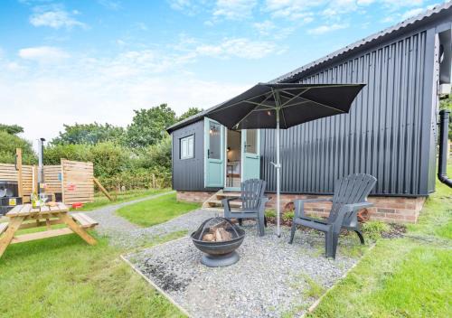 Ammanford House | Cwt Gwyrdd