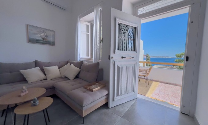 Milos House | Cycladic Home with a view - 2 min walk from the beach!
