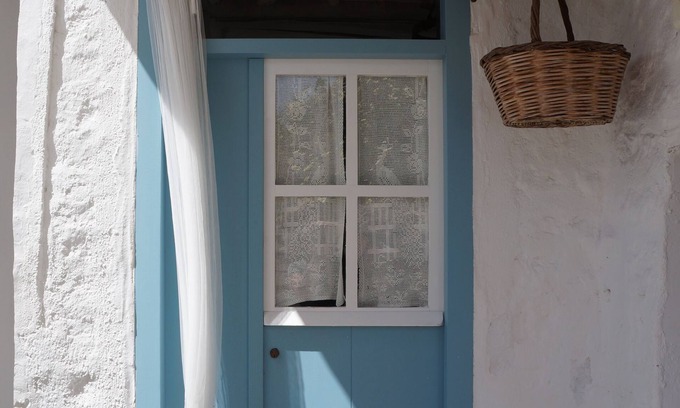 Kimolos House | Cycladic stone house, part of the Kimolos Castle