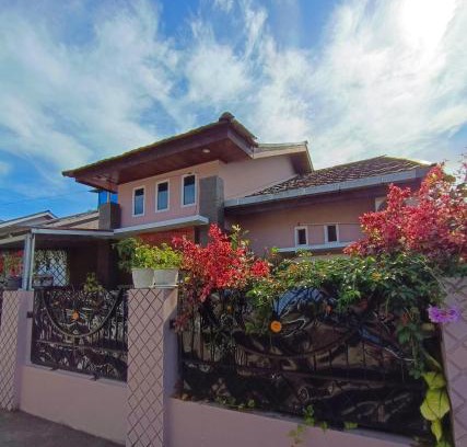 Bukittinggi Villa | Dacha