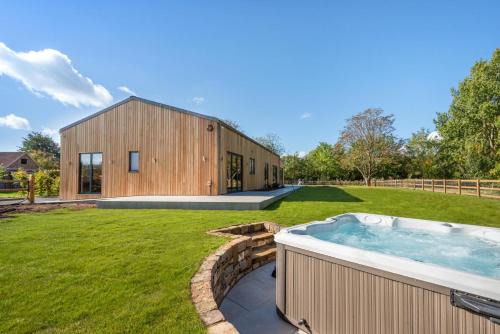 East Dereham House | Daisys Barn