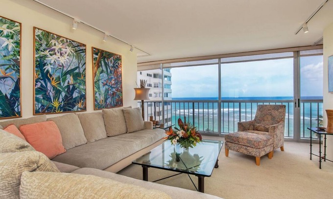 Diamond Head - Kapahulu - St. Louis Condo | Danno's Hawaii Five-O Condo, Base of Diamond Head, Full Ocean View, Private