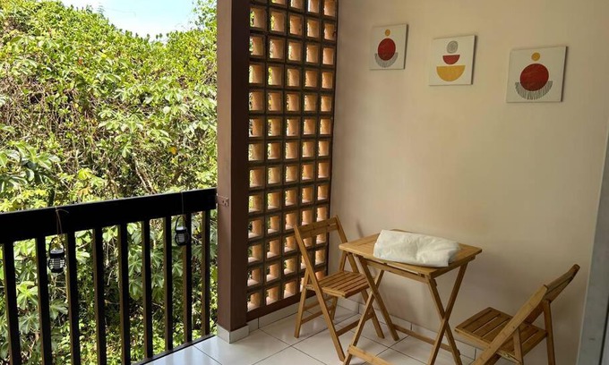 Cayenne Apartment | dans la colline à la Madeleine