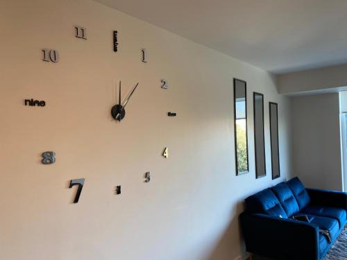 Sacramento Apartment | Dapper down