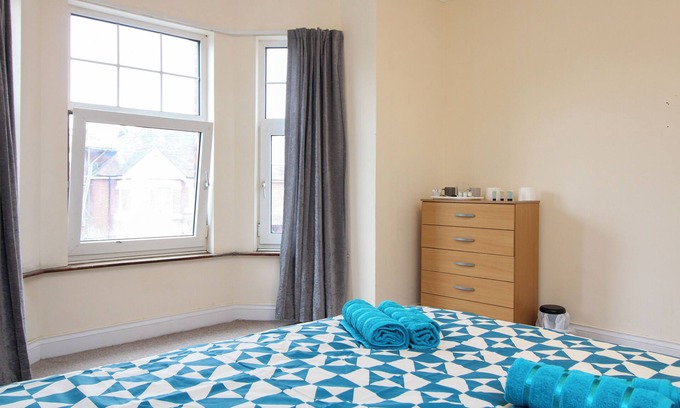 Shirley House | Darwin road guest house room 2