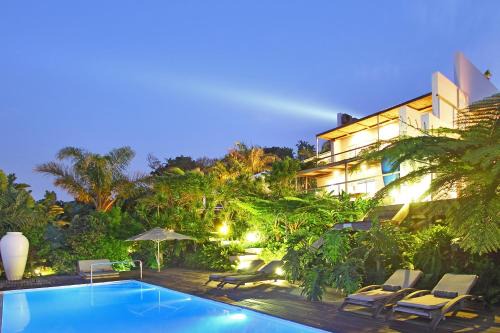 Trafalgar Hotel | Days At Sea Beach Lodge