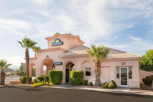 Bullhead City Hotel | Days Inn by Wyndham Bullhead City