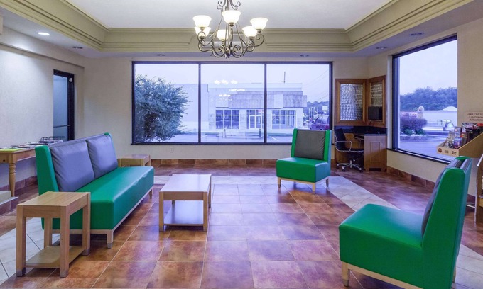 Dalton Hotel | Days Inn by Wyndham Dalton