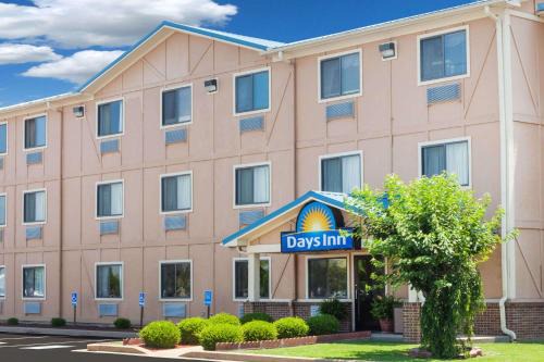 Dyersburg Hotel | Days Inn by Wyndham Dyersburg