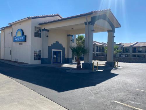 El Paso Hotel | Days Inn by Wyndham El Paso West