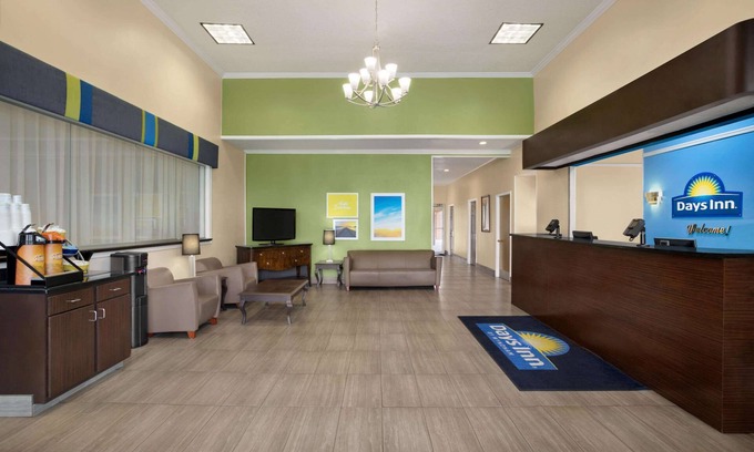 Hardeeville Hotel | Days Inn by Wyndham Hardeeville/I-95 State Line