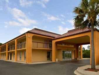 Kreole Hotel | Days Inn by Wyndham Moss Point Pascagoula