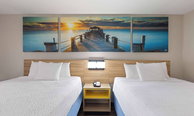 Oak Grove Hotel | Days Inn by Wyndham Oak Grove/Ft. Campbell