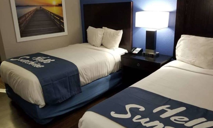 Thomson Hotel | Days Inn by Wyndham Thomson