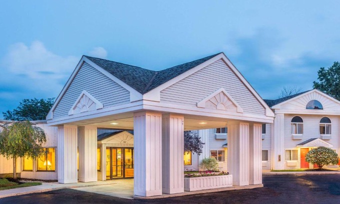 Tiffin Hotel | Days Inn by Wyndham Tiffin