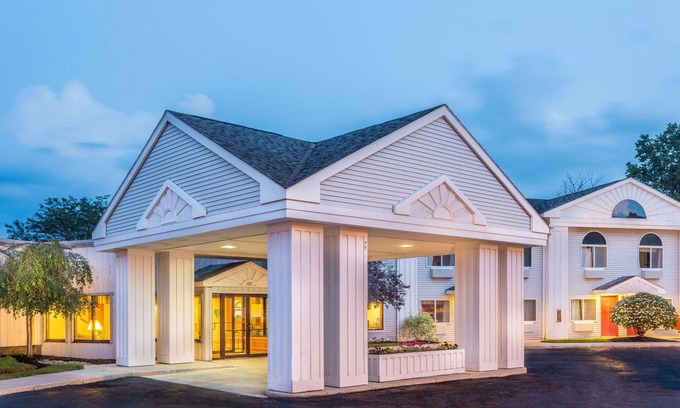 Tiffin Hotel | Days Inn by Wyndham Tiffin