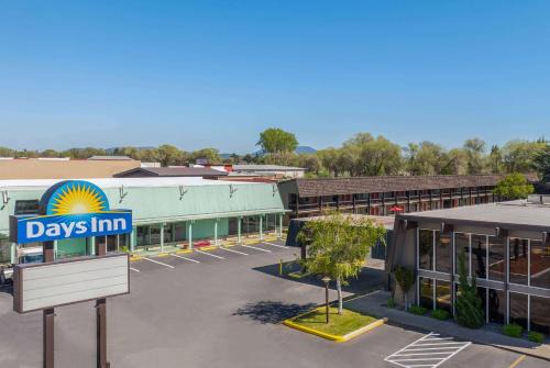 Klamath Falls Hotel | Days Inn by Wyndham Klamath Falls