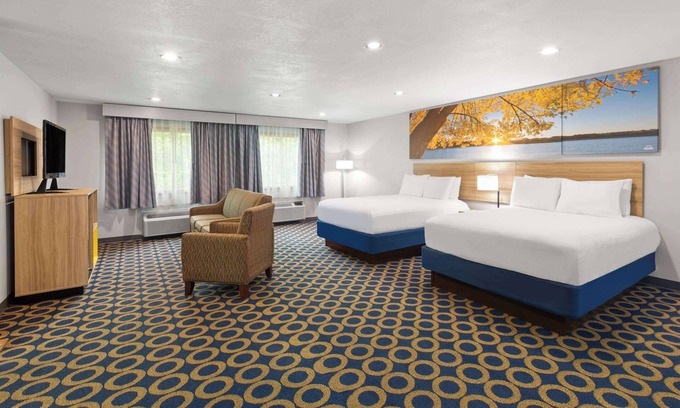 Wauseon Hotel | Days Inn by Wyndham Wauseon