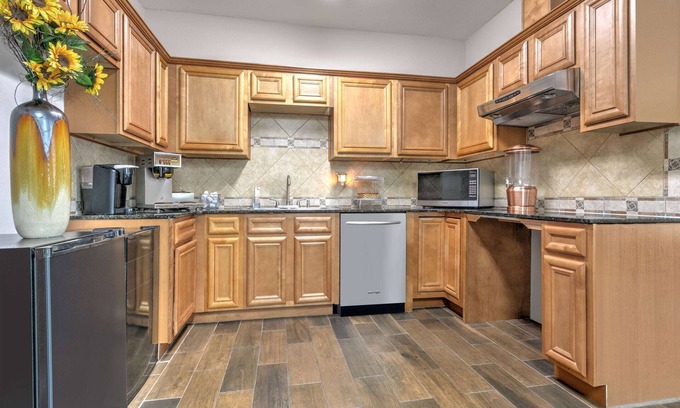 Cabot Hotel | Days Inn & Suites by Wyndham Cabot