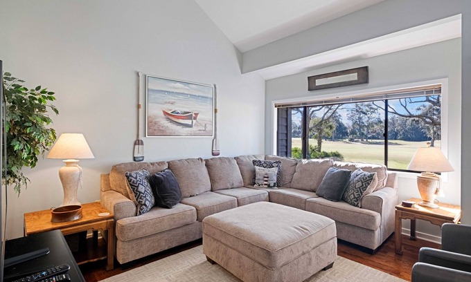 Palmetto Dunes Villa | Daze Off! Stunning two bedroom with loft Turnberry end unit Villa