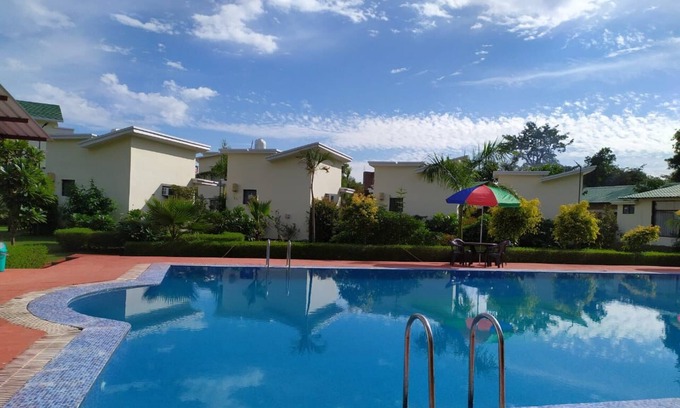 Bail Parao Hotel | De Floresta resort