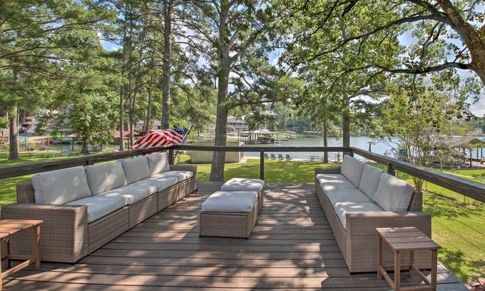 Piney House | Deck, Fire Pit: Waterfront Lake Hamilton Home