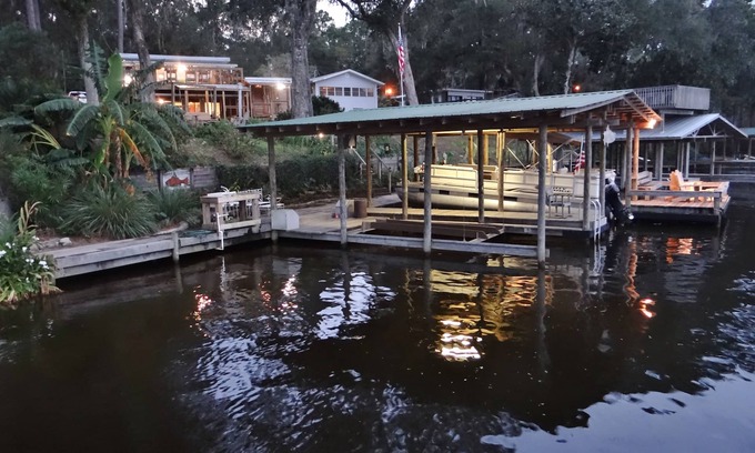 Telogia Cottage | DEEP last minute reduction in Nov '25! Clean/charming, unbeatable outdoor spaces