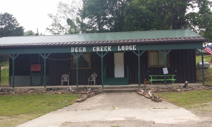 Story Cabin | DEER CREEK LODGE located 1/4 mile from beautiful Lake Ouachita
