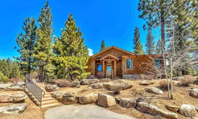 Grizzly Ranch Cabin | Deer Run Cabin at Grizzly Ranch Golf Club