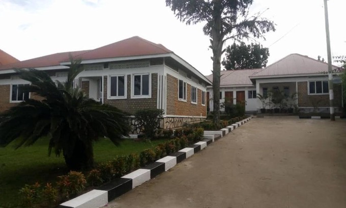 Mbarara Hotel | DEEVA Country Home