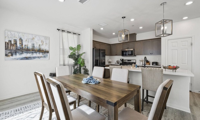 Upland House | Delight on Coral Bells Pl #41423