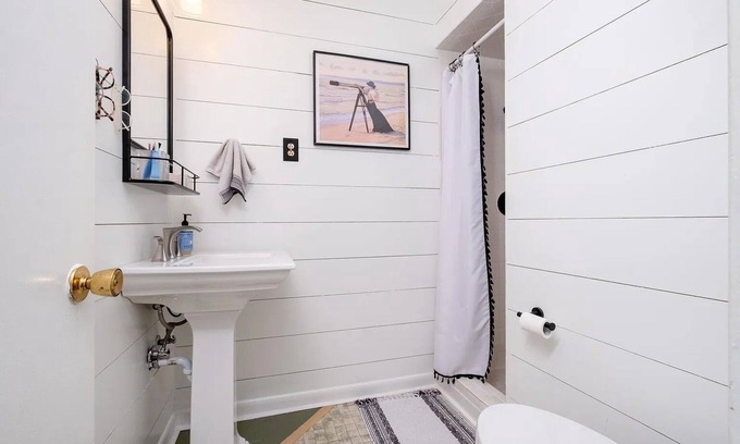 North Little Rock House | Delightful 3-bedroom house with Home Office and AC in North Little Rock