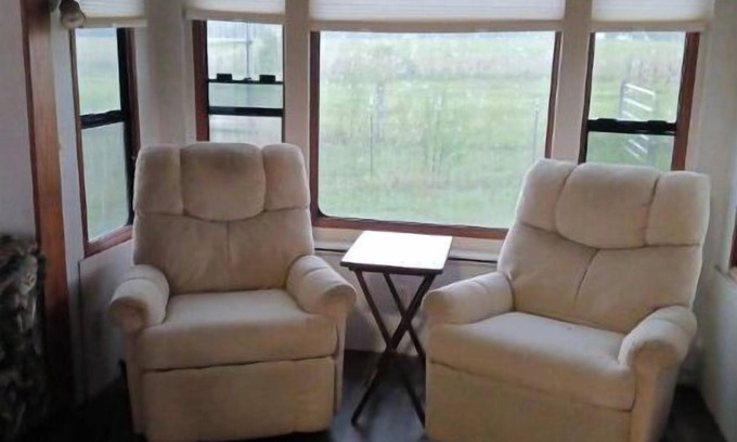 Madison House | Delightful 5th wheel w/ queen bed, patio deck, and high speed internet.