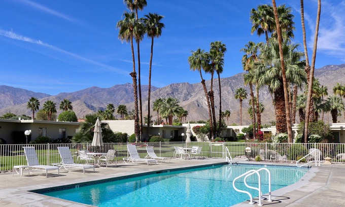 Araby Commons Condo | Delightful and sophisticated condo with shared tennis, outdoor pool, & spa