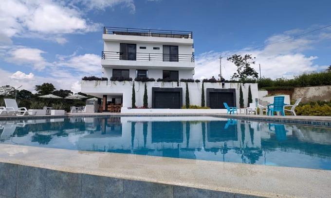 Dagua Other | Delightful farmhouse with WiFi in Dagua