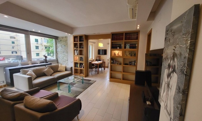 Arenella Apartment | Delightful Holiday House in Naples, equipped with every comfort.