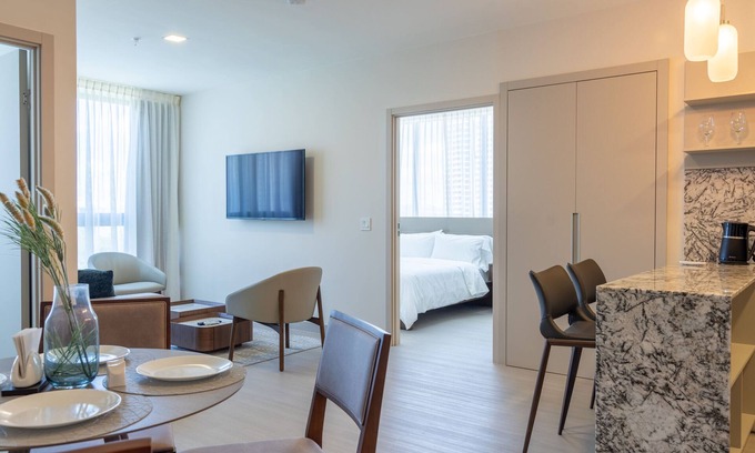 Costa del Este Apartment | Deluxe Condo Suite 2BR