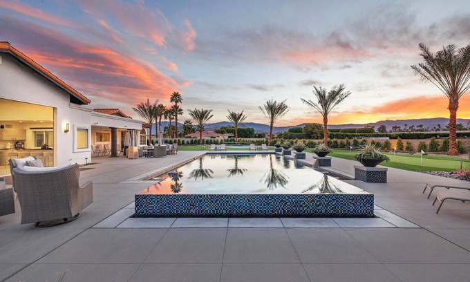 Bermuda Dunes House | 'Desert Court Dreams' Pickleball & mini golf!