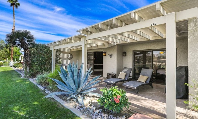 Palm Desert Condo | Desert Paradise Retreat Awaits on Golf Course with Sunset & Mountain Views