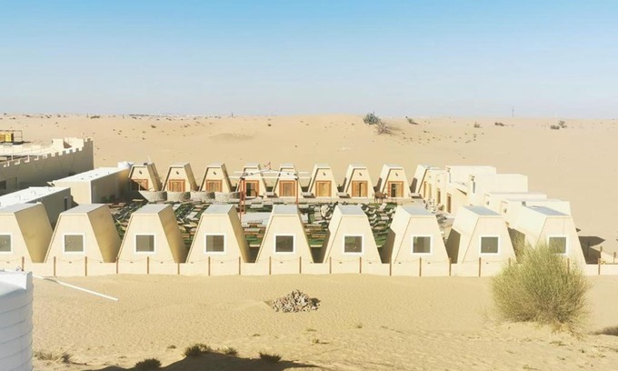 Dubai Other | Desert Point