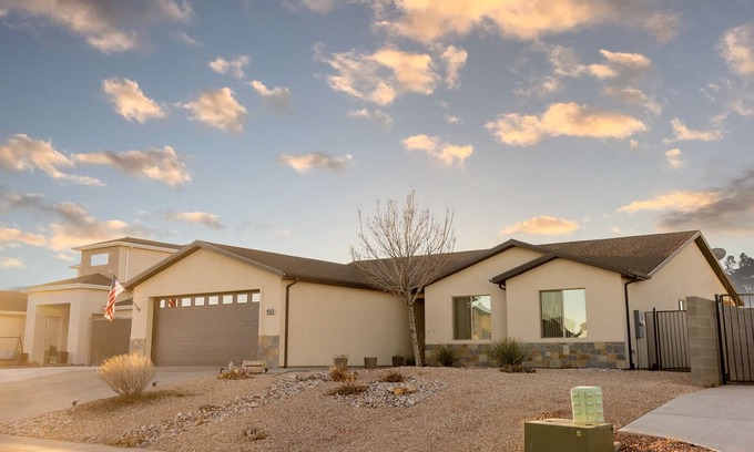 Page House | Desert Ranch