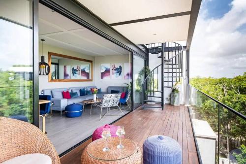 Ekbalan Apartment | Designer Penthouse - Rooftop Pool & Jungle View